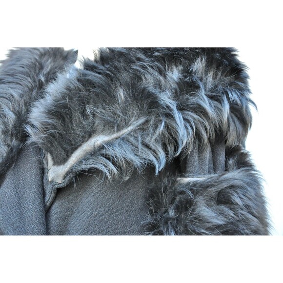 Vintage Wool Coat w/ Huge Fox Fur Collar & Fur on Sleeves Goth Steampunk 80s XS - Picture 8 of 10